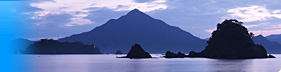 和田浜から見た青葉山